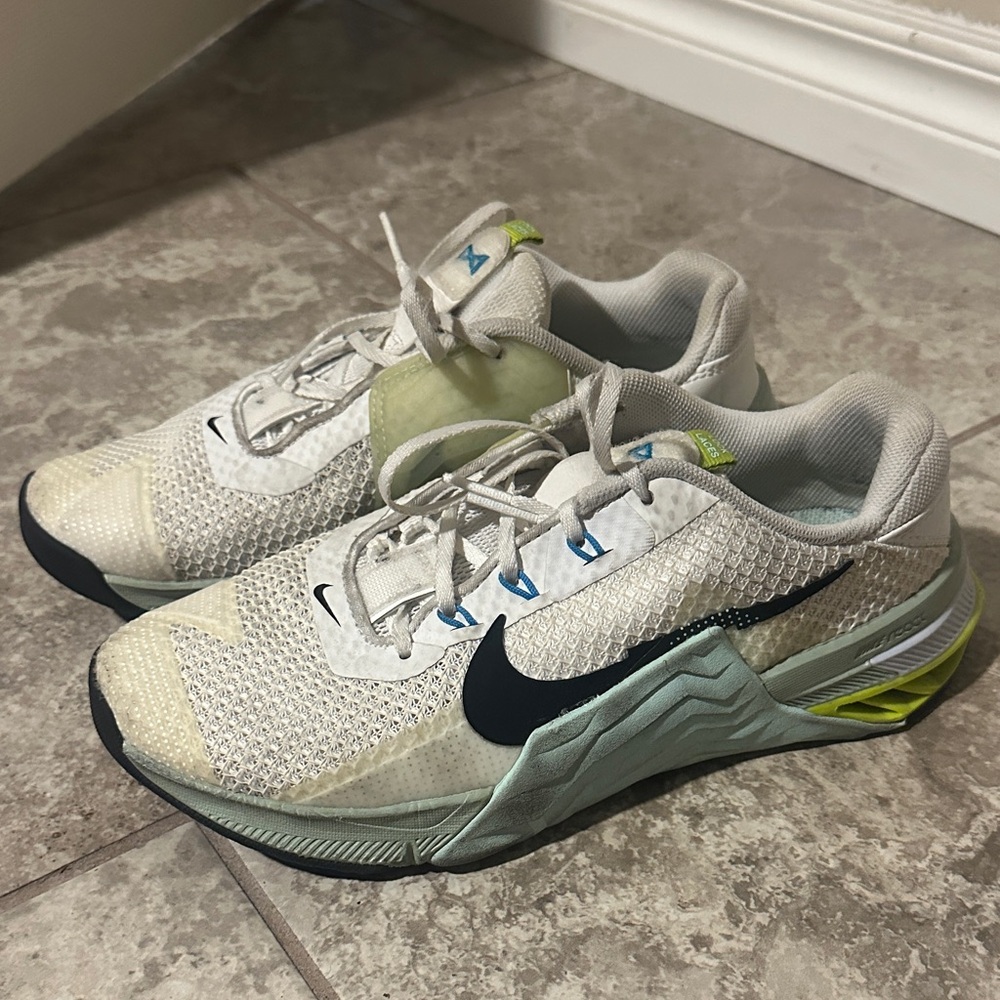 Nike Metcon 7 Womens White Mint Black Athletic Shoes Size 8